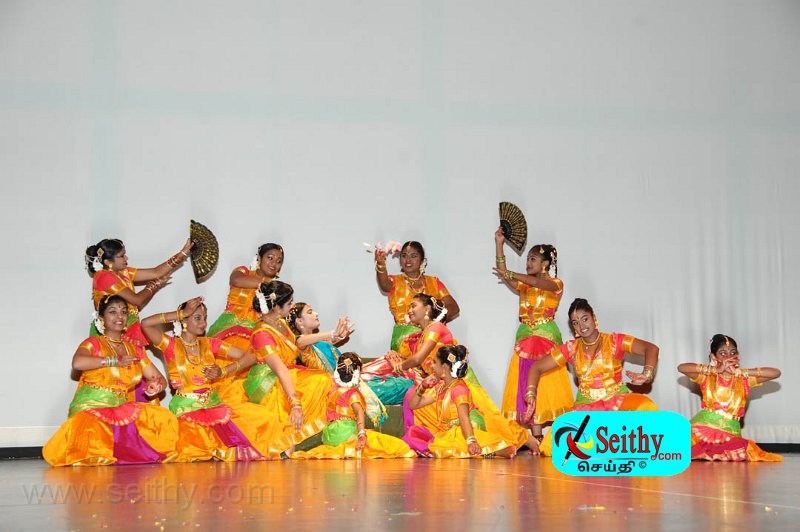 Jaffna-Hindu121013Toronto (94).jpg